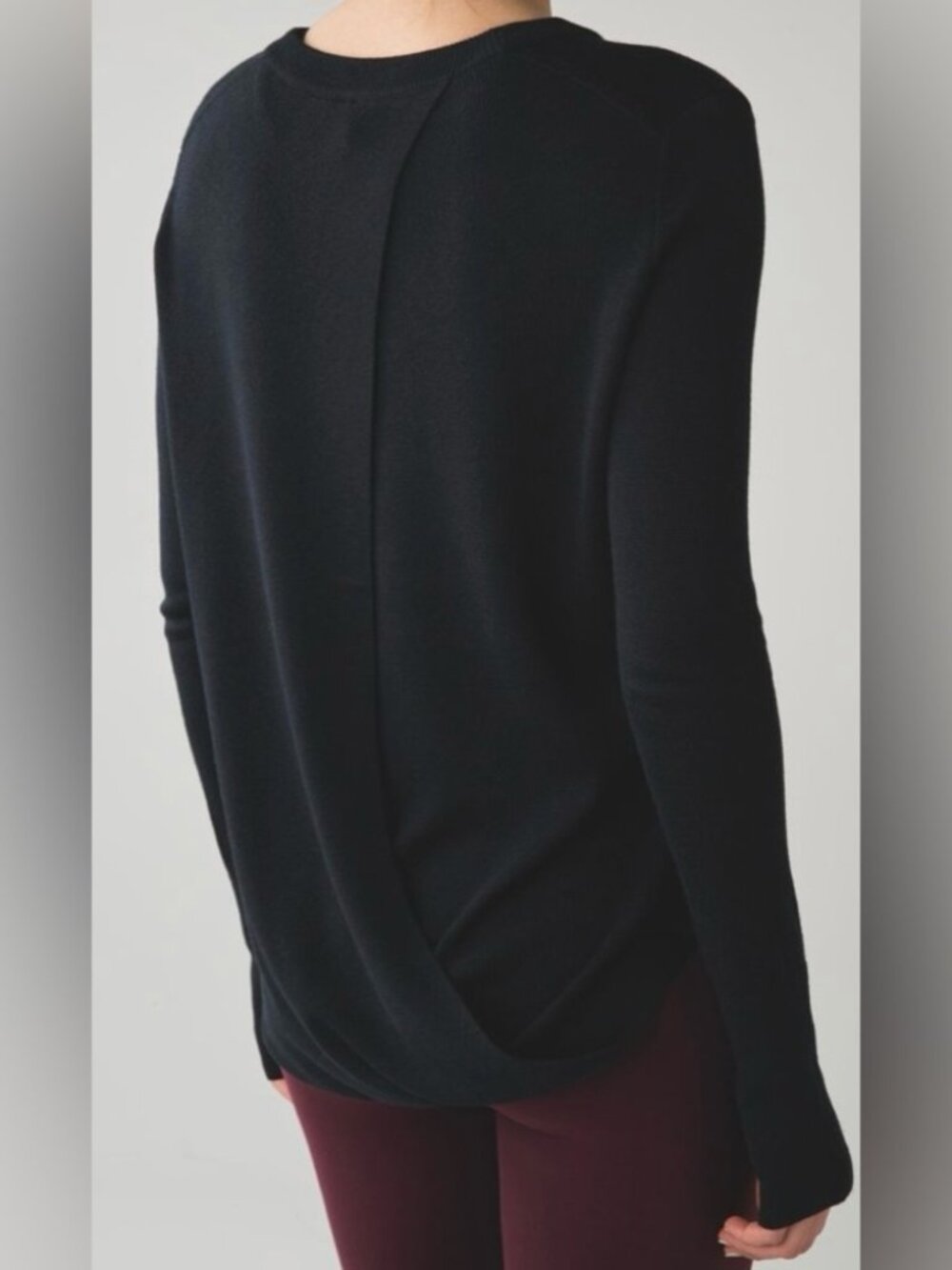 Lululemon Bring It Backbend Sweater Navy Blue Knit Pullover Size 4 Women’s EUC